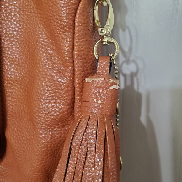 Steve Madden Large Camel Cognac Tote Outside Zip Pocket Gold Hardware - Picture 8 of 13